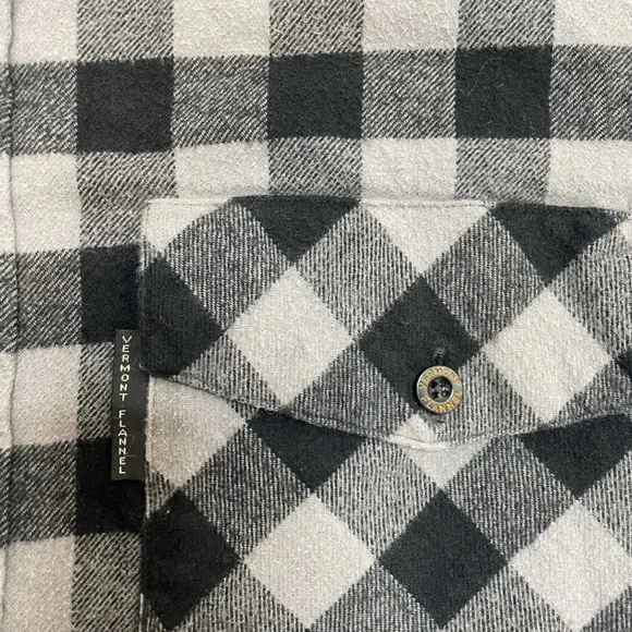 The Vermont Flannel Co. Men’s Size XL Black Gray Buffalo Plaid Button Down Shirt - Picture 6 of 9